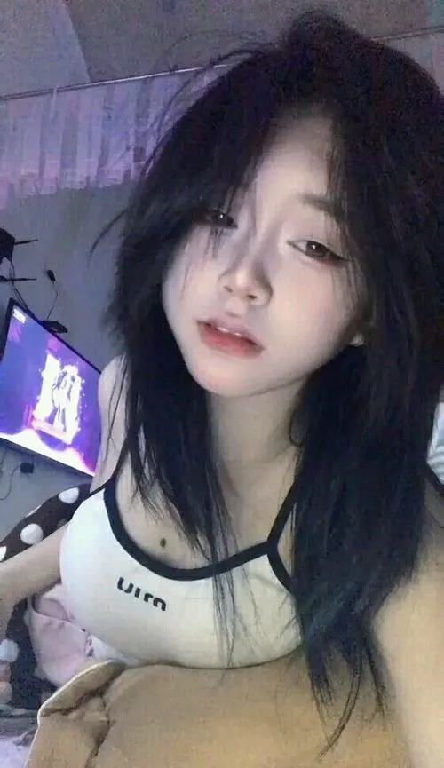 Ảnh Gái Xinh Vú To Ngực Bự 39