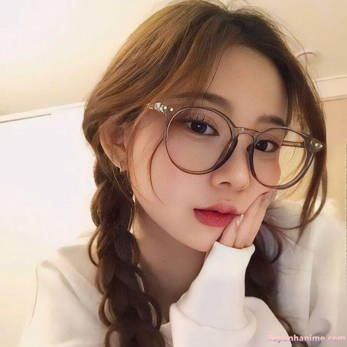 ảnh gái xinh tóc dài đeo kính che mặt 16