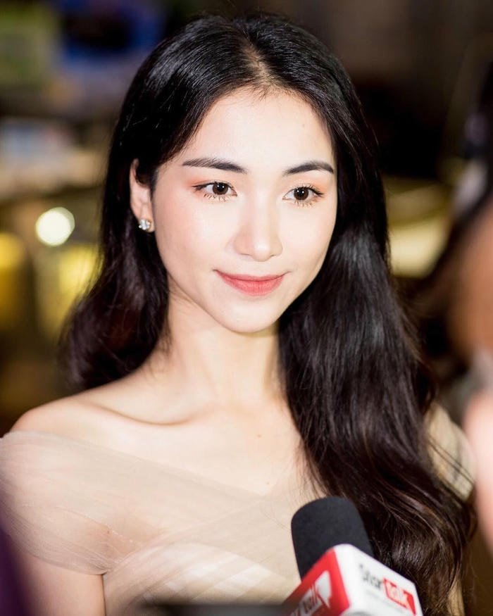 ảnh Hòa Minzy bikini 2