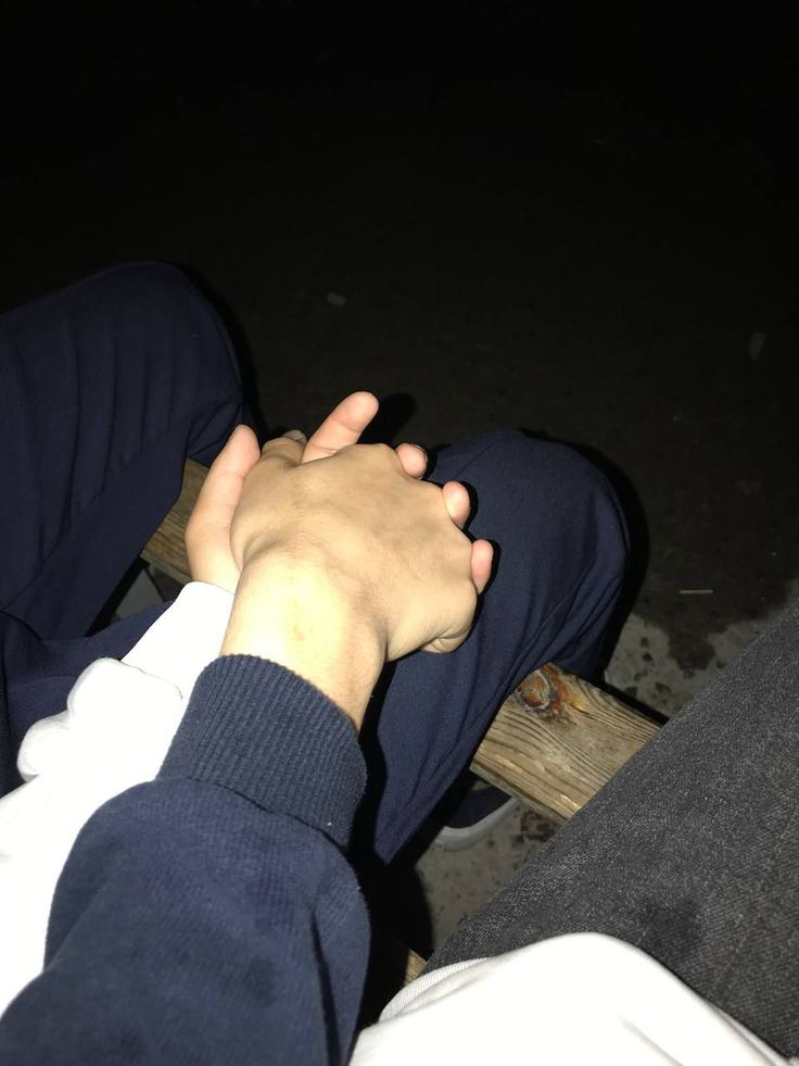 ảnh nắm tay nhau thật 3