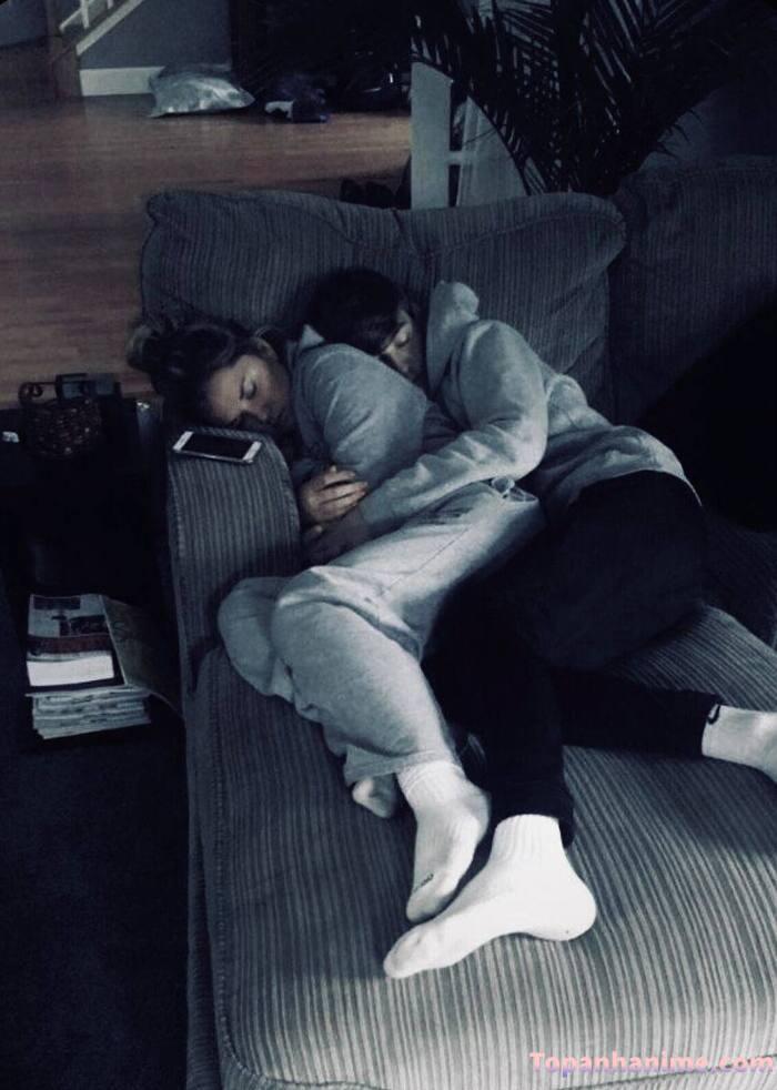 Ảnh ôm người yêu ngủ 26