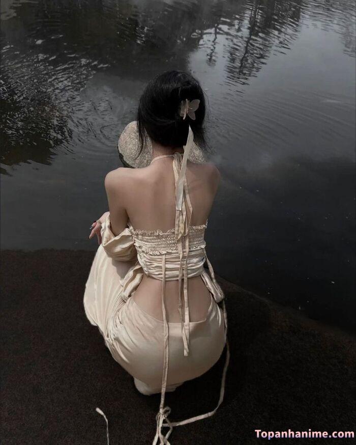 ảnh sau lưng cô gái 33