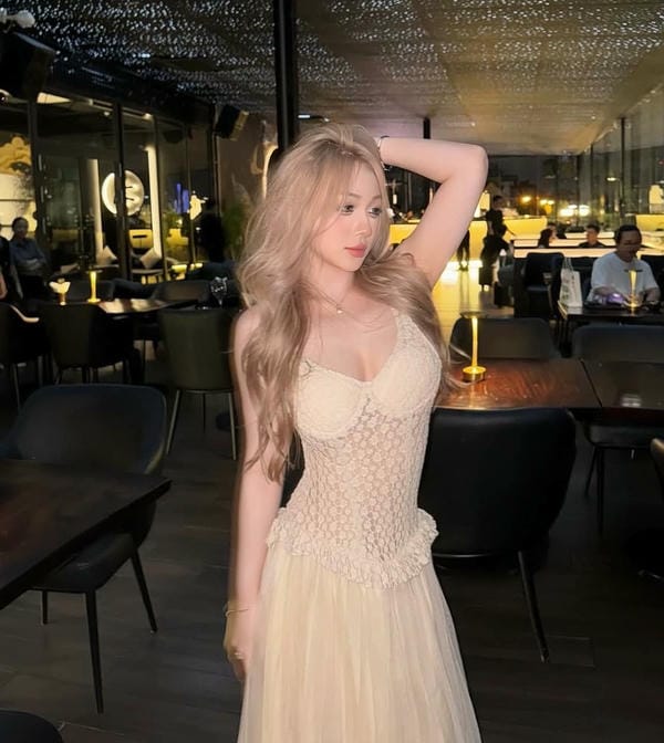 Ảnh Sex Trần Hà Linh 1