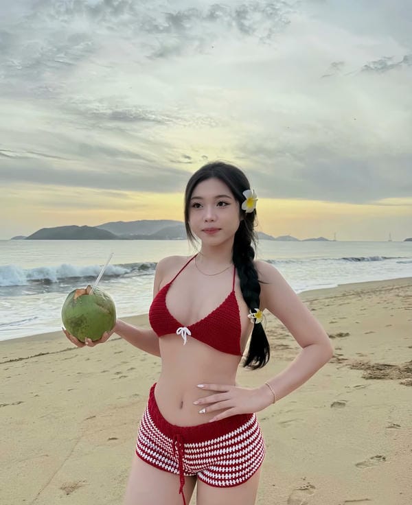 Ảnh Sex Trần Hà Linh 4