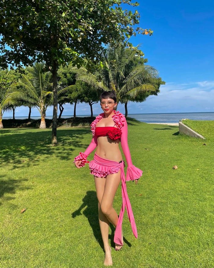 ảnh Tóc Tiên bikini 29