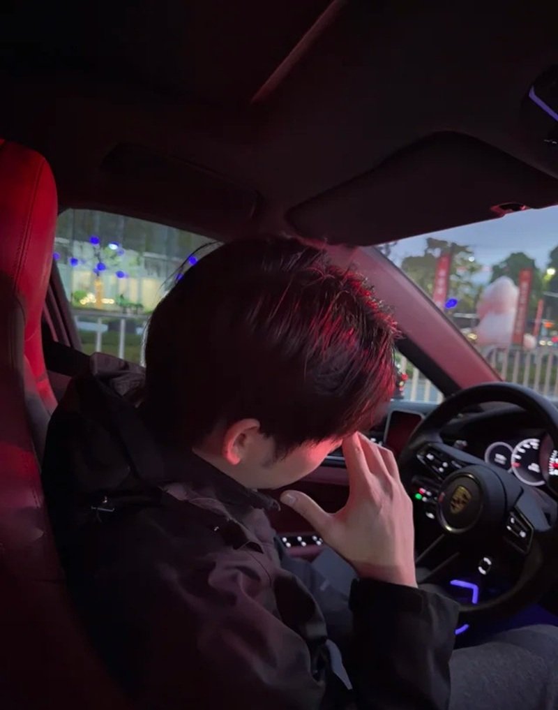 ảnh trai đẹp che mặt 38