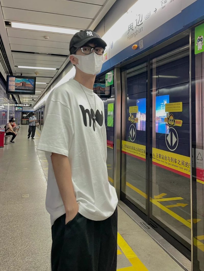 Ảnh trai đẹp đeo khẩu trang 11