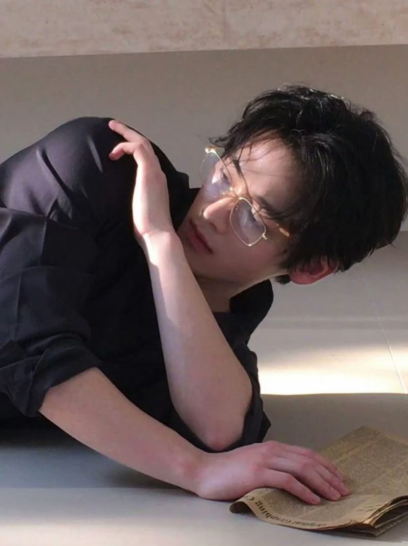 ảnh trai đẹp Trung Quốc che mặt 20