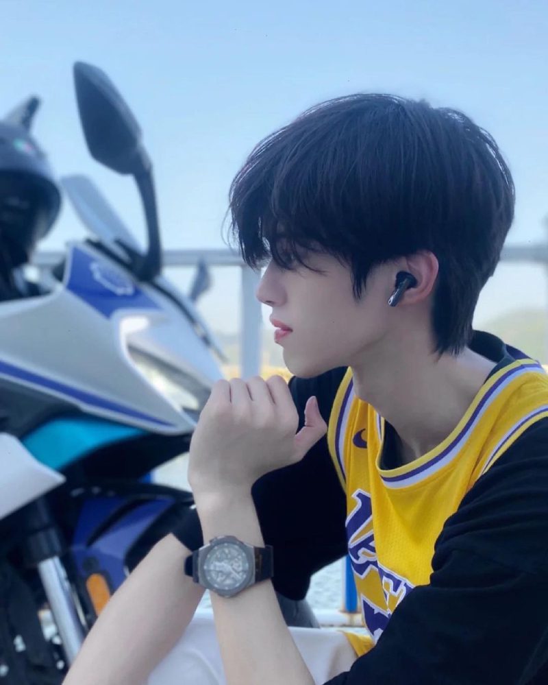 ảnh trai đẹp Trung Quốc che mặt 4