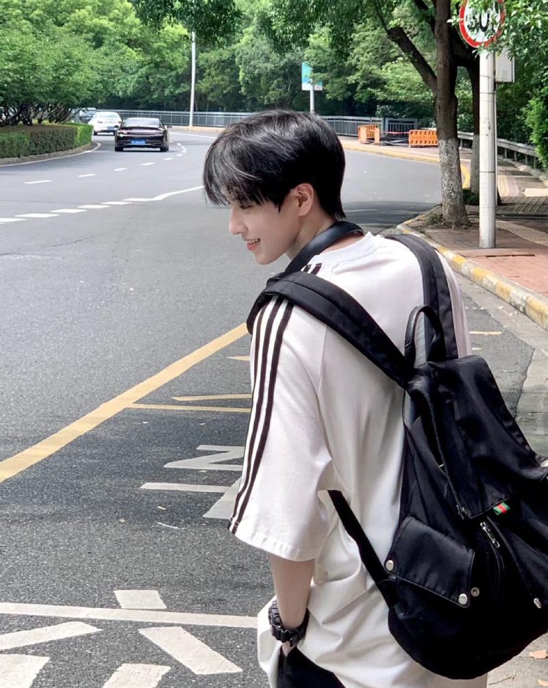 ảnh trai đẹp Trung Quốc che mặt 9