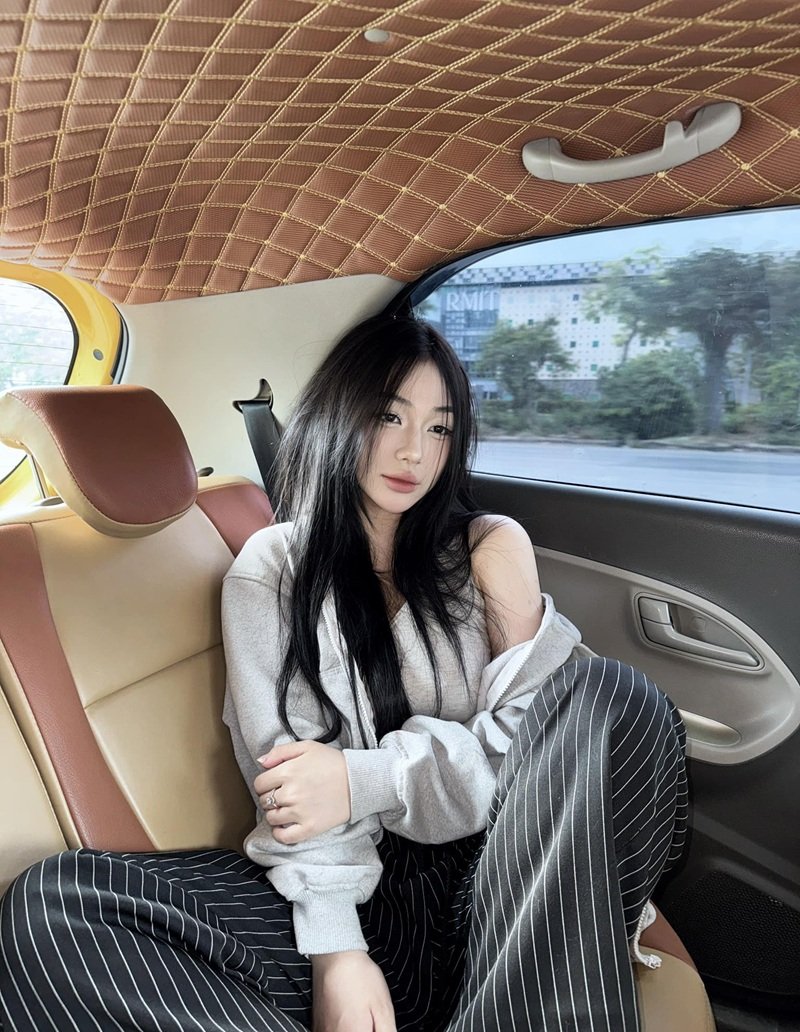 hình Trần Hà Linh 12