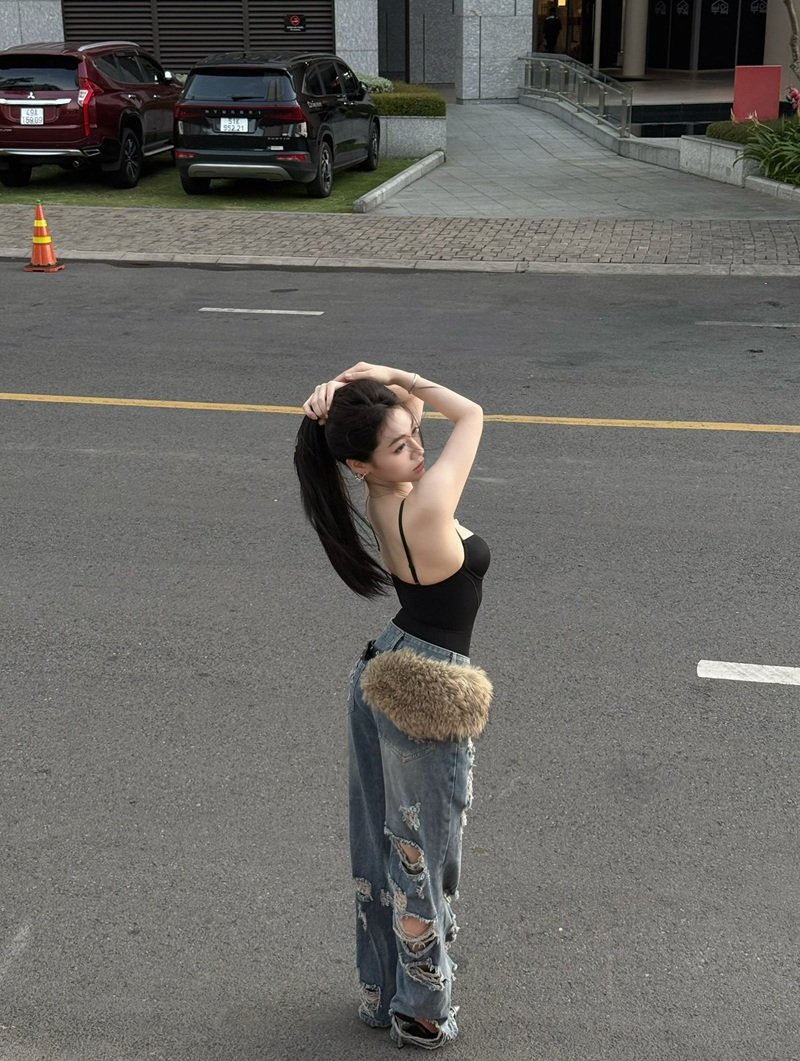 hình Trần Hà Linh 10