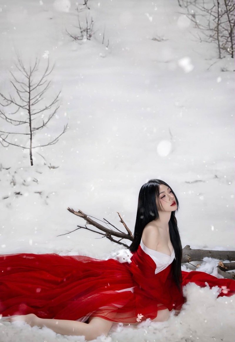 ảnh Trần Hà Linh 25