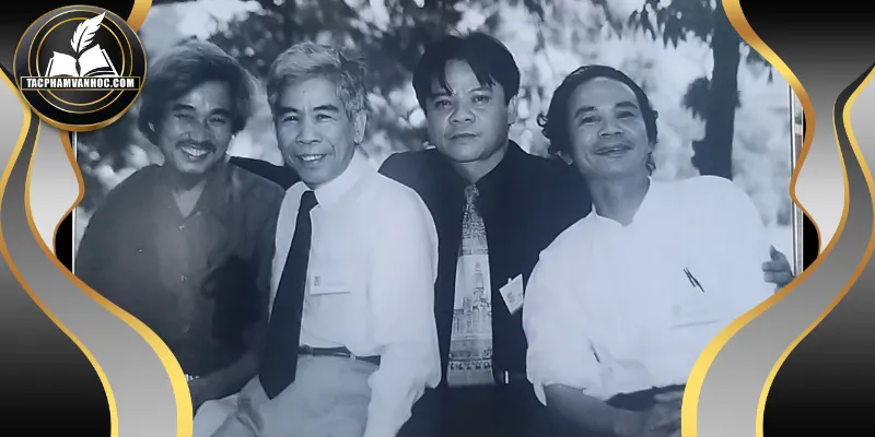 Ảnh tư liệu về nhà văn trong những năm tháng khó khăn.