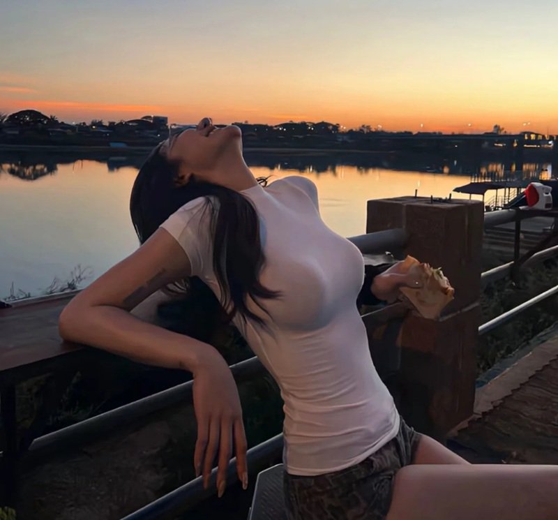 avatar ảnh girl che mặt ngầu 15