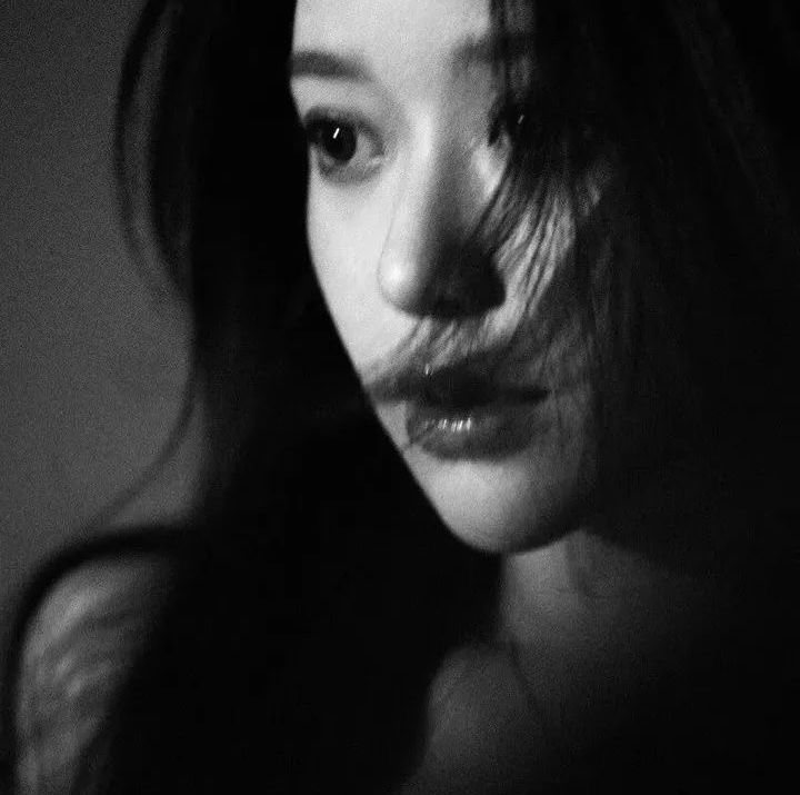 Avatar Buồn Nữ 10