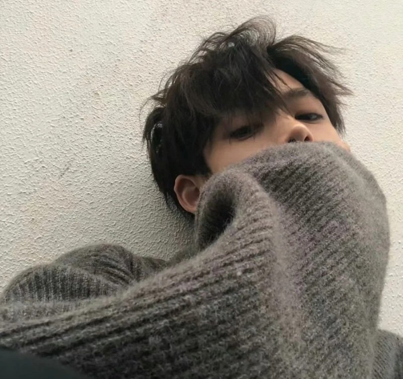 avatar ảnh trai đẹp che mặt 27