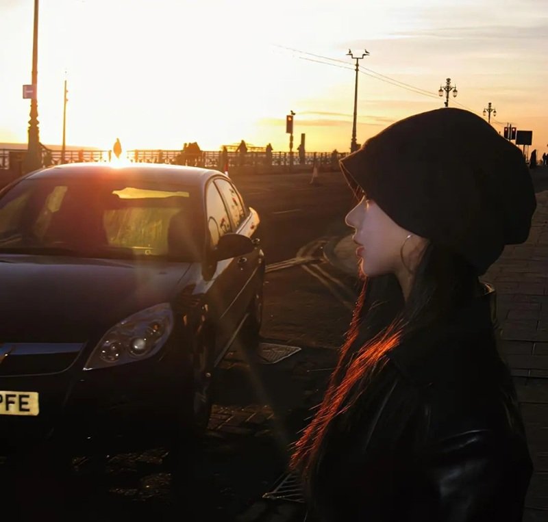 avatar nữ ngầu che mặt 12