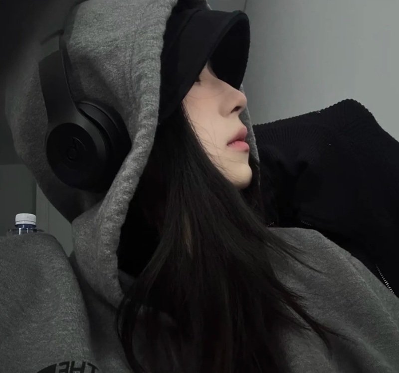 avatar nữ ngầu che mặt 29