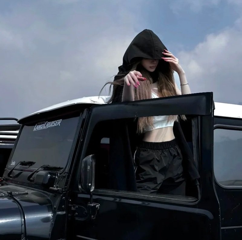 avatar nữ ngầu che mặt 4