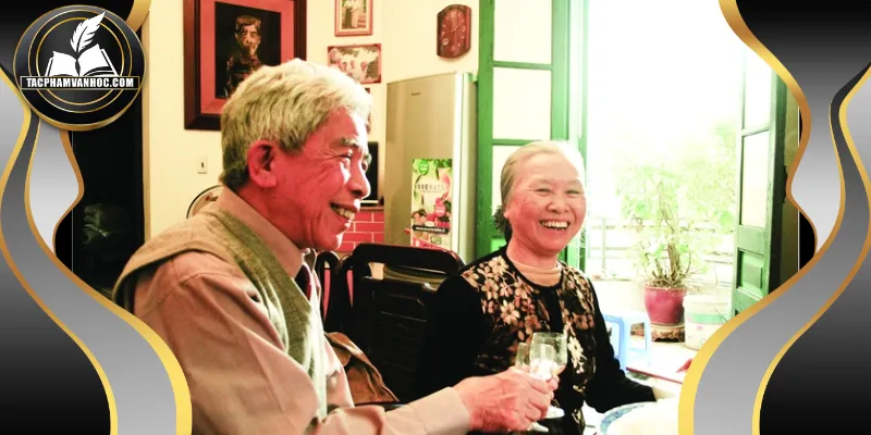 Bàn viết và bản thảo - Không gian sáng tác của Bùi Ngọc Tấn