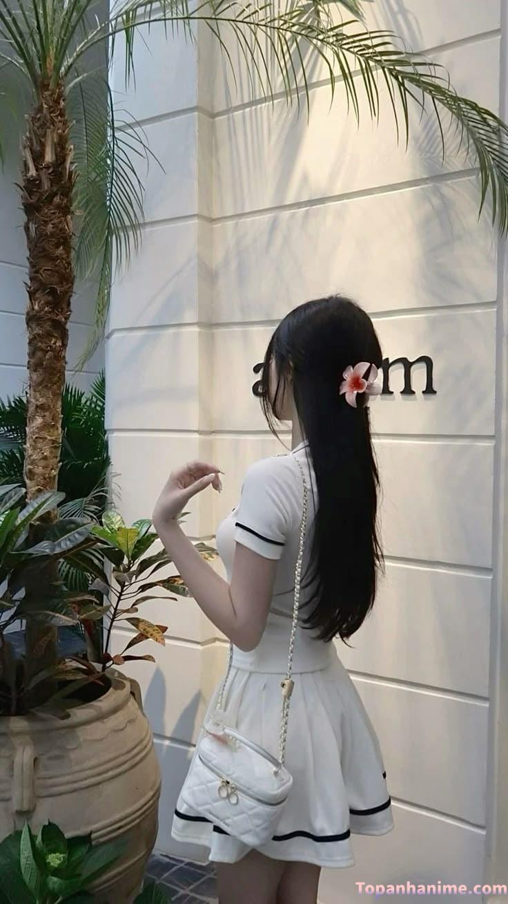 ảnh cô gái quay lưng 27