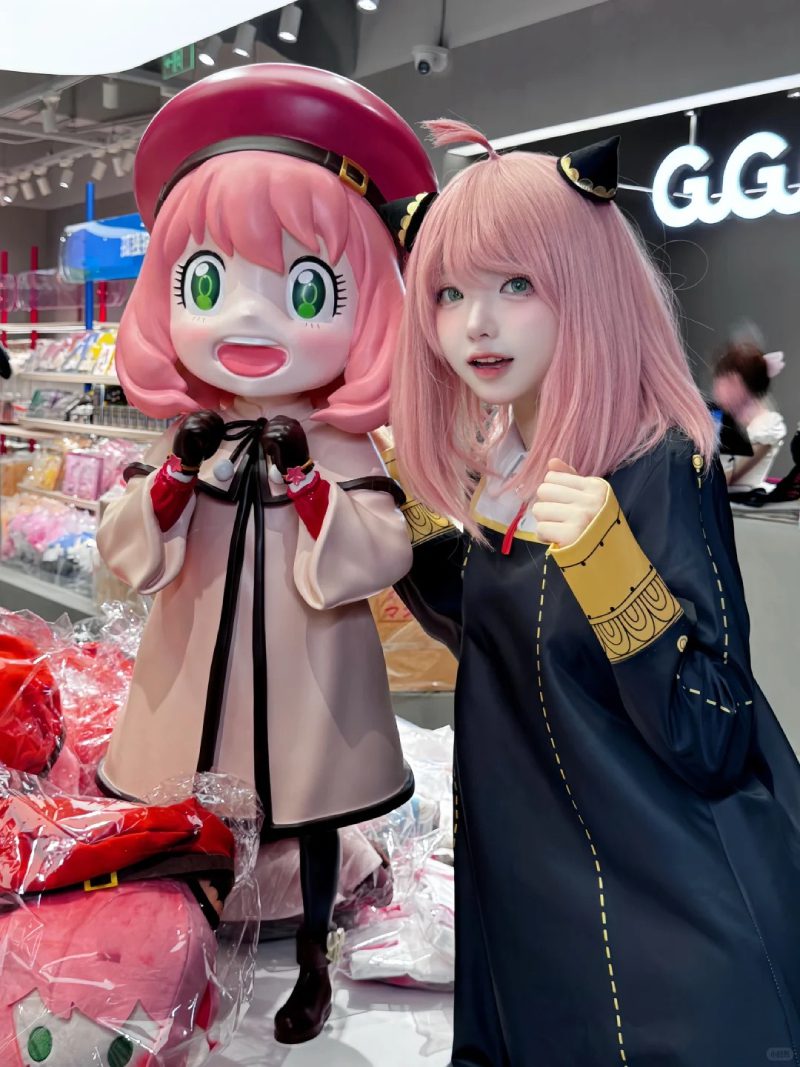 cosplay anime Anya 18