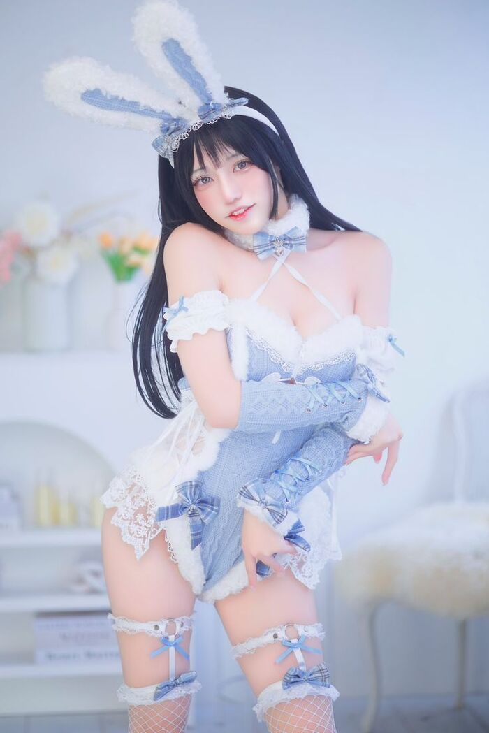 ảnh cosplay thỏ 19