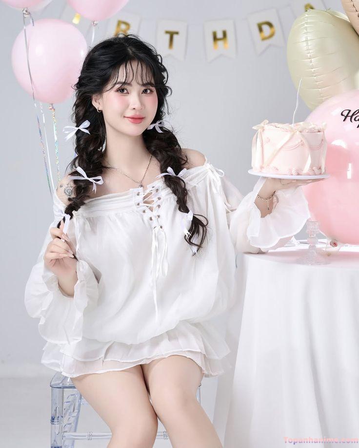 ảnh gái xinh chúc mừng sinh nhật 19