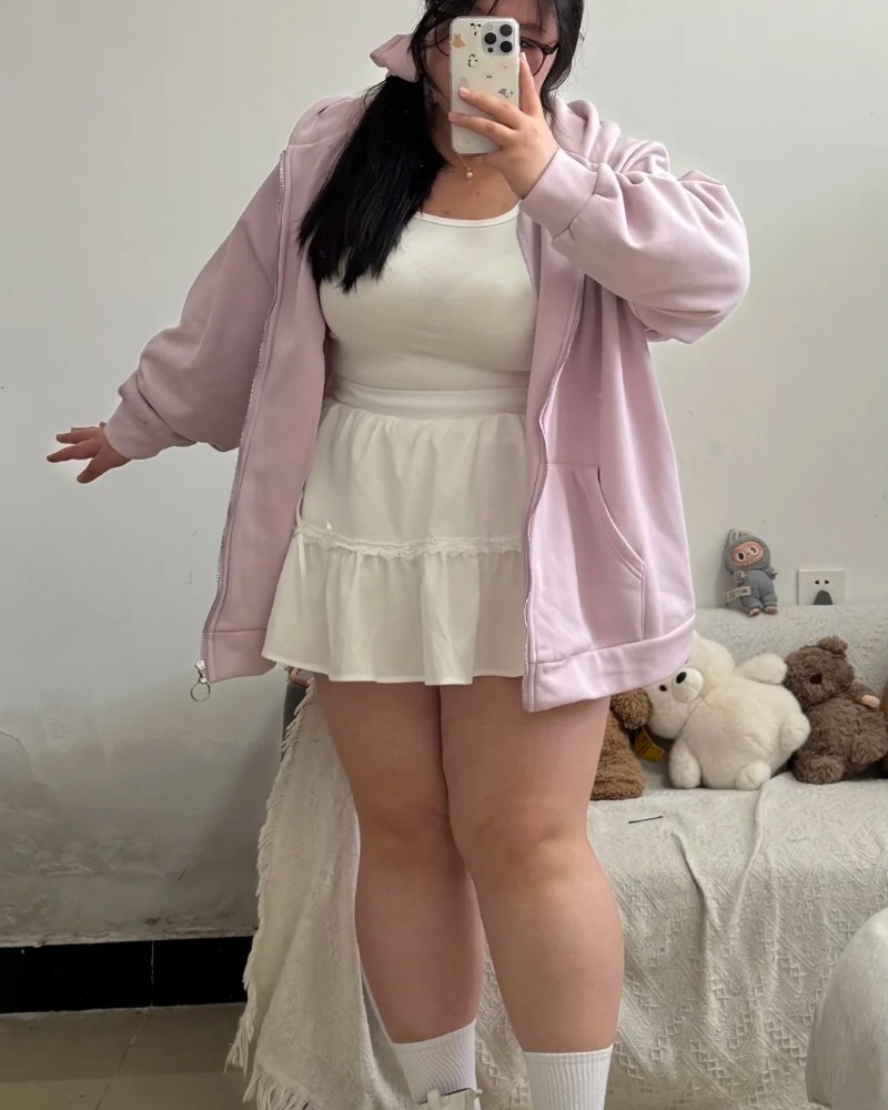 ảnh gái đùi to 27