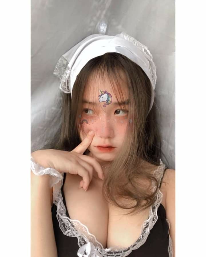 Gái khoe vú sexy 9