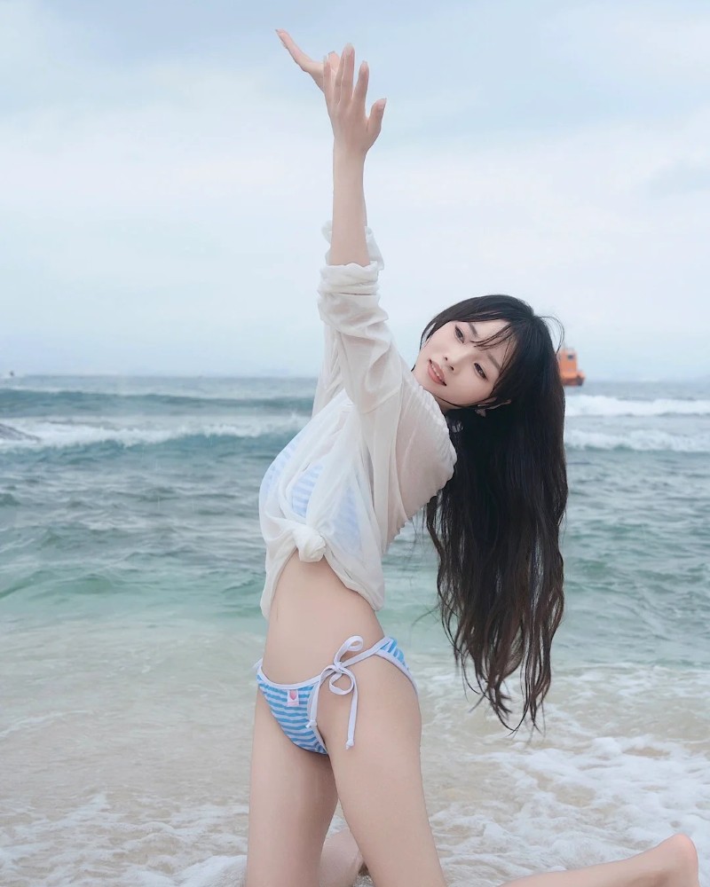 Ảnh Gái Nhật mặc bikini 38