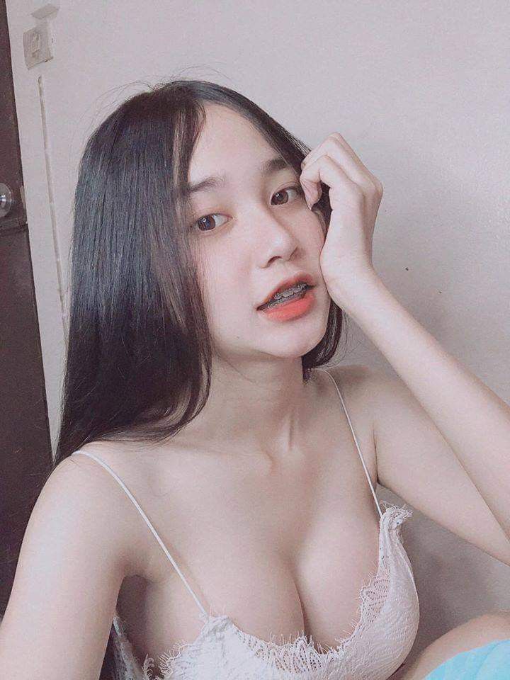 hình Gái vú to 14