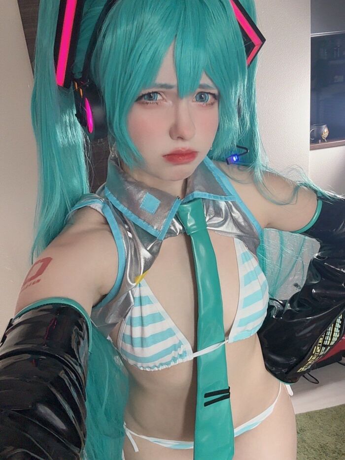 ảnh gái xinh cosplay mặc bikini 26