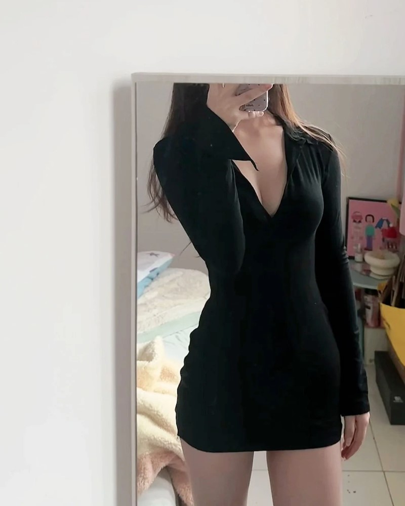 Gái xinh hở hang 7