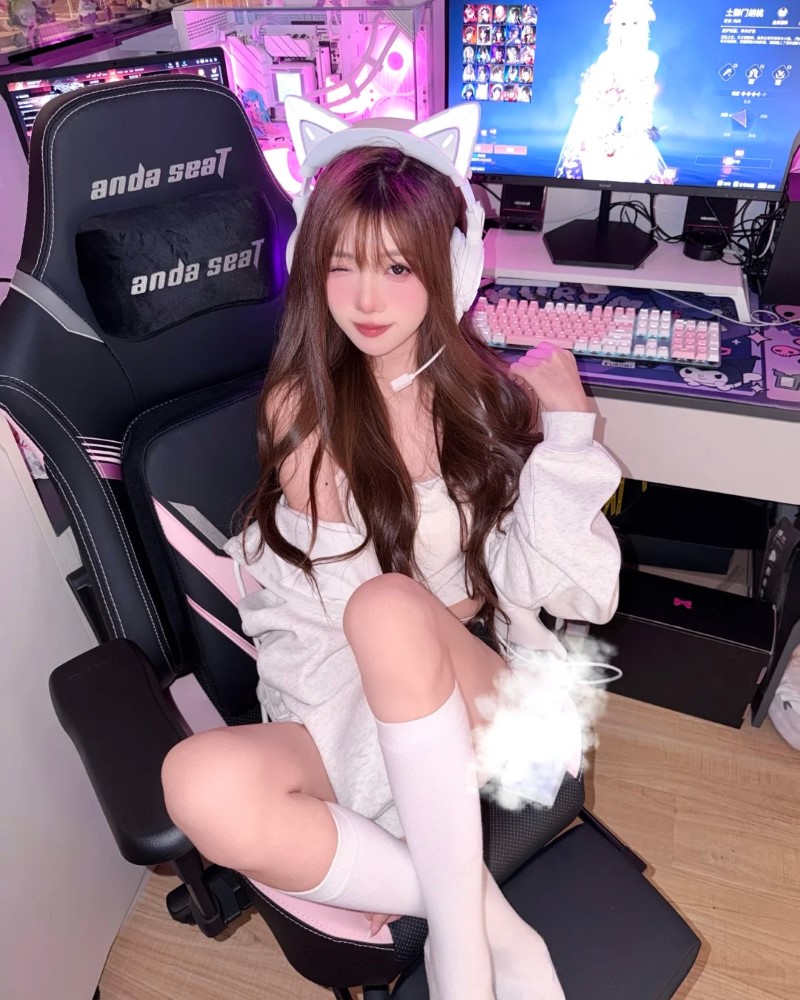 Gái xinh live stream 30