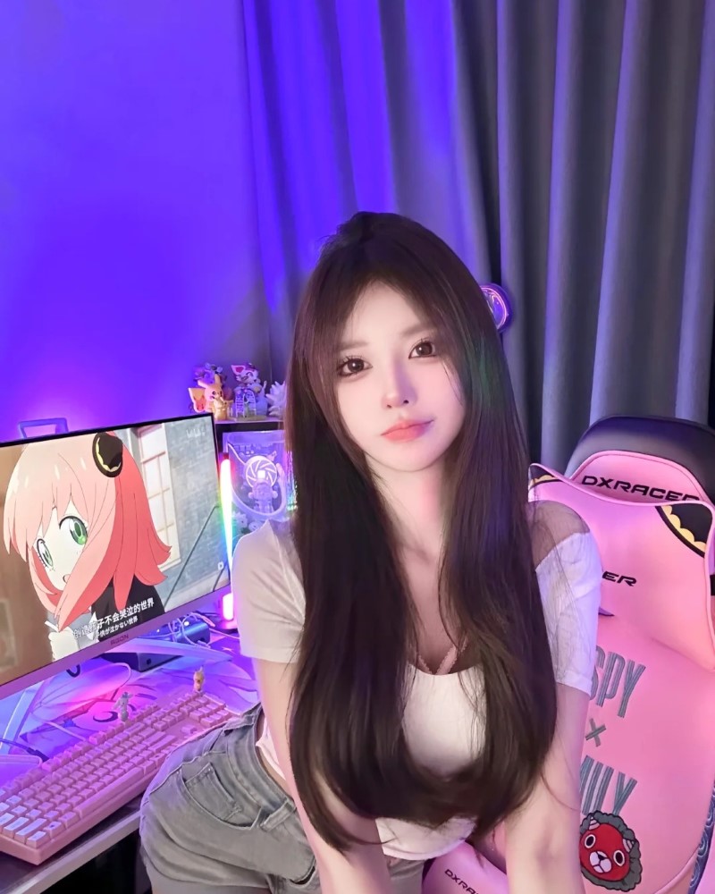 Gái xinh live stream 22