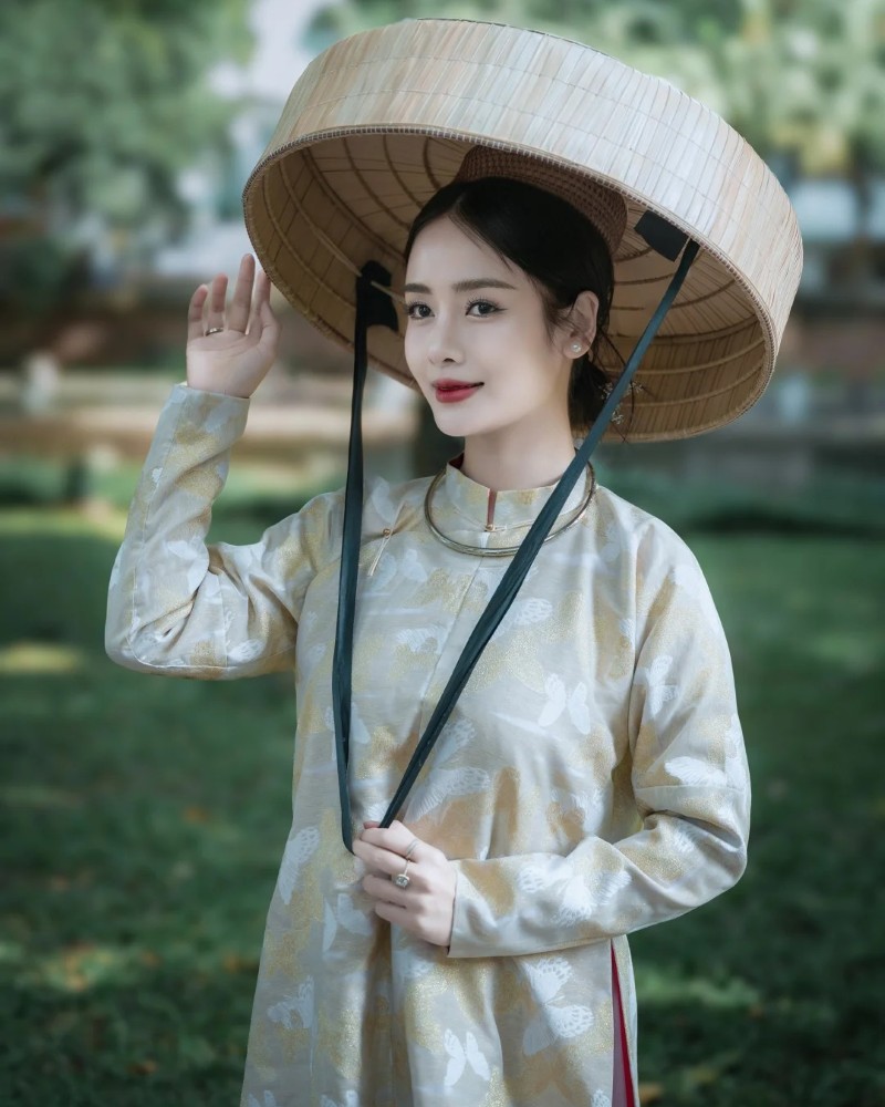 gái xinh mặc áo dài 6