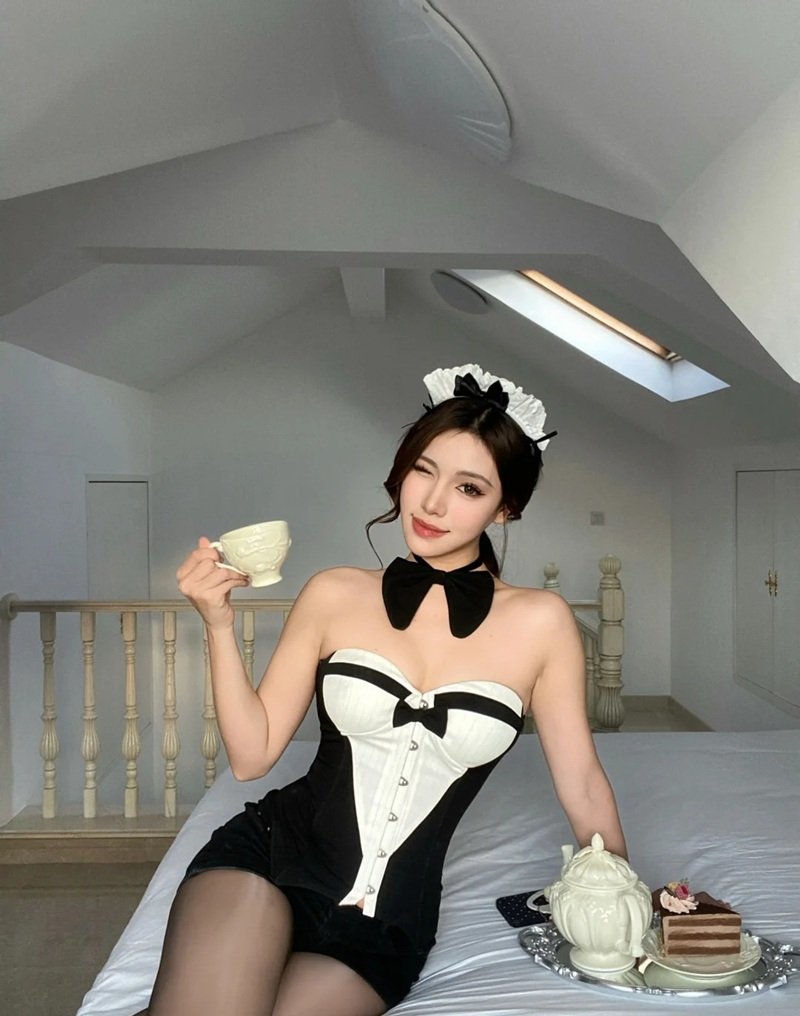 ảnh gái xinh mặc đồ hầu gái 22