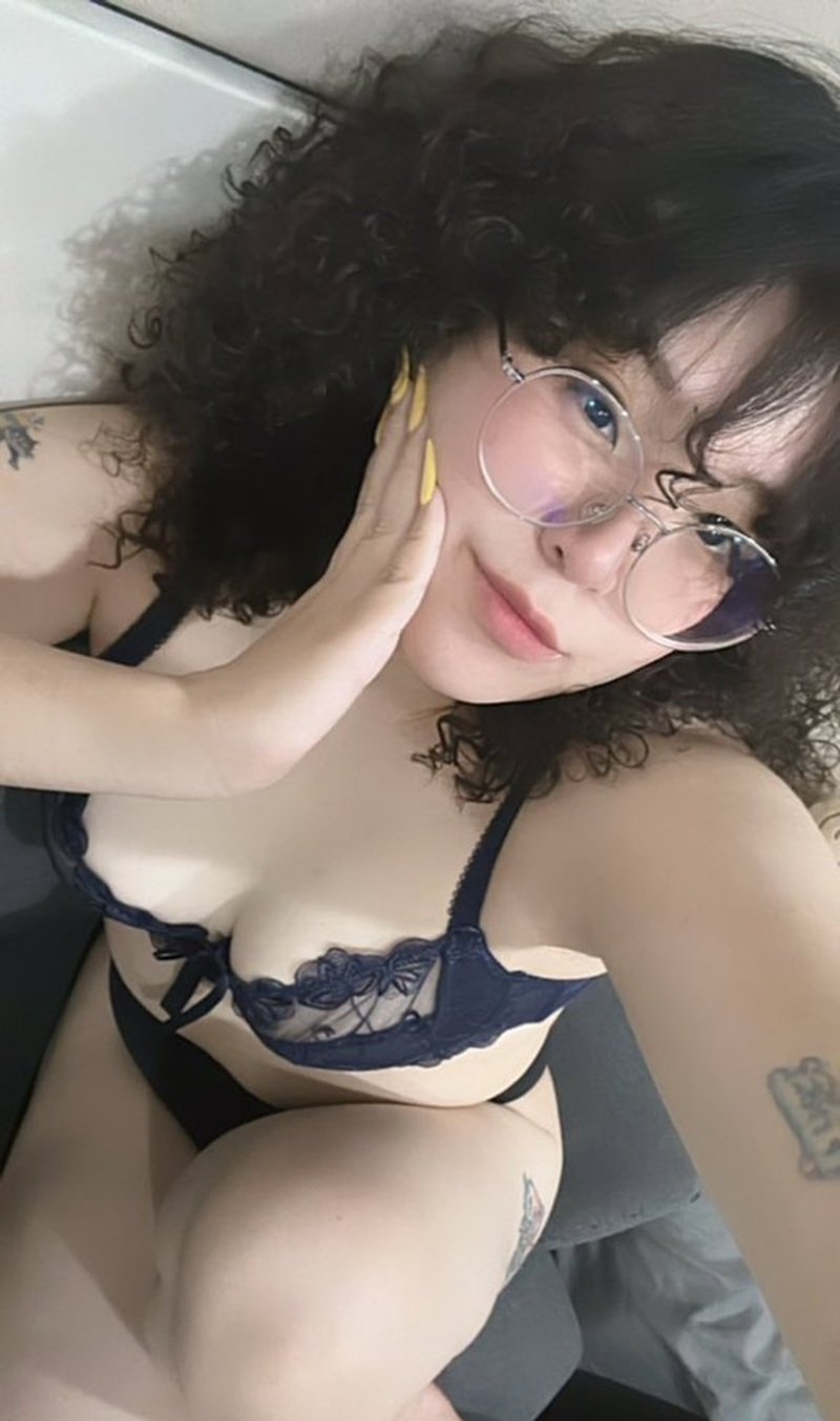 ảnh gái xinh mặc đồ ngủ 24