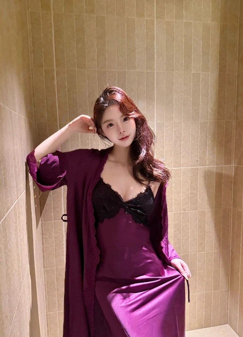 ảnh gái xinh mặc đồ ngủ 37