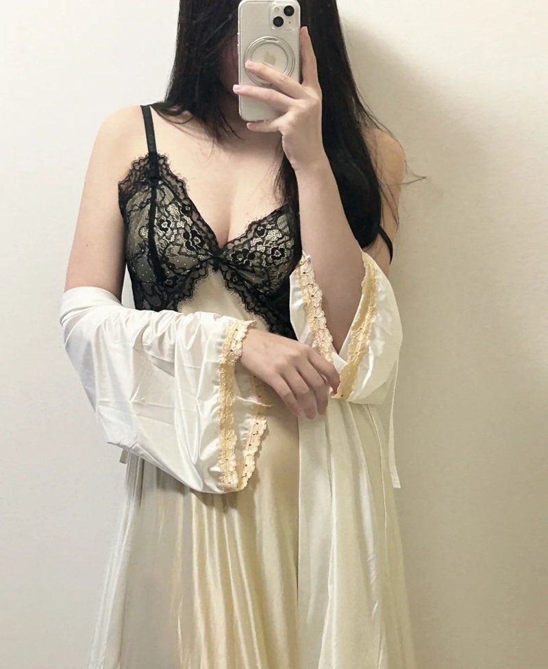 ảnh gái xinh mặc đồ ngủ 40