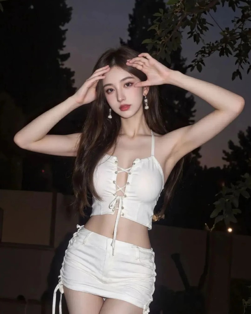 Ảnh Gái Xinh Mặc Đồ Thiếu Vải 34