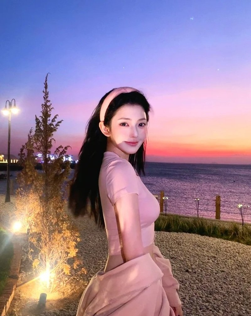 ảnh gái xinh mặc pinky 14