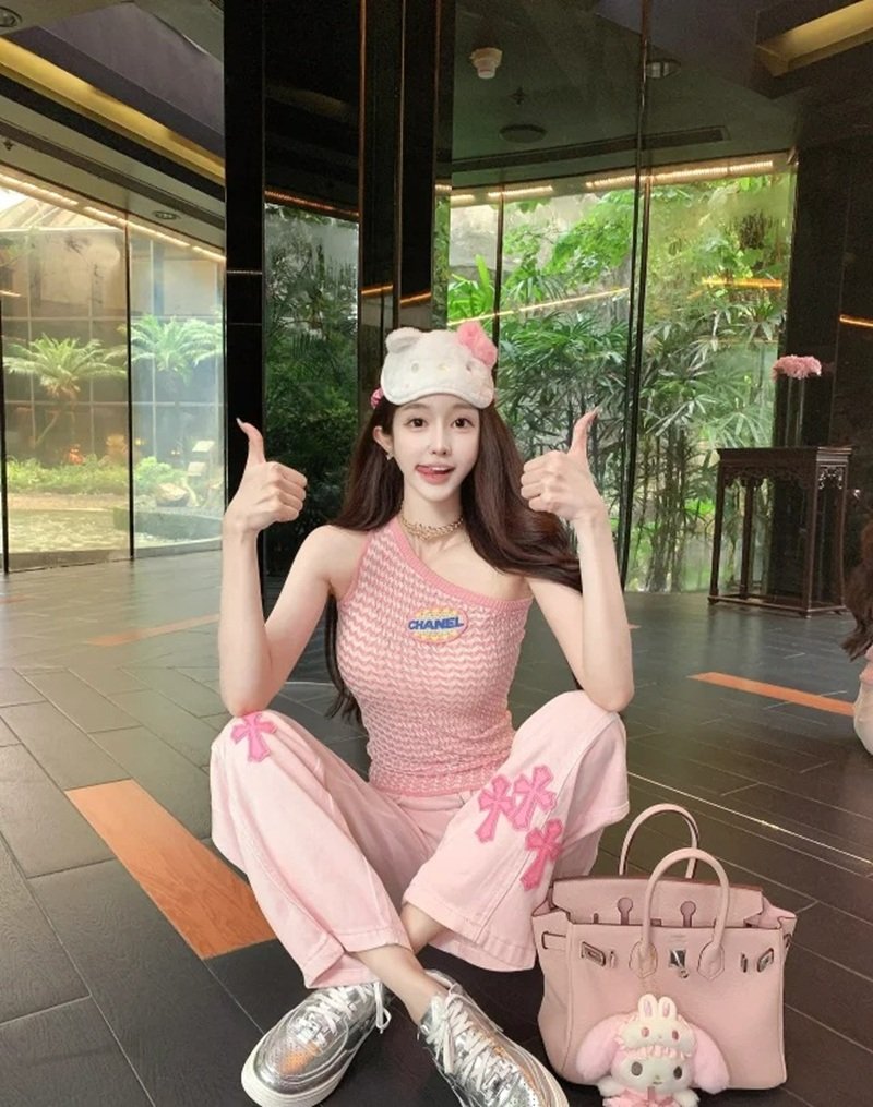 ảnh gái xinh mặc pinky 38