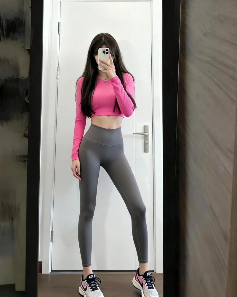 gái xinh mặc quần bó sát 14