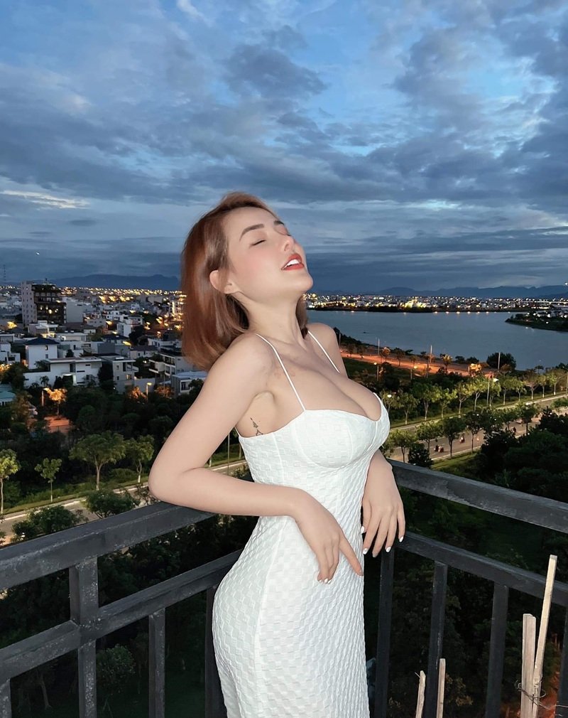 ảnh gái xinh mặc váy 3