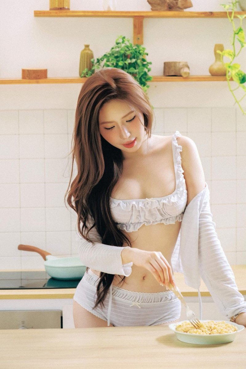 ảnh gái xinh múp rụp 24