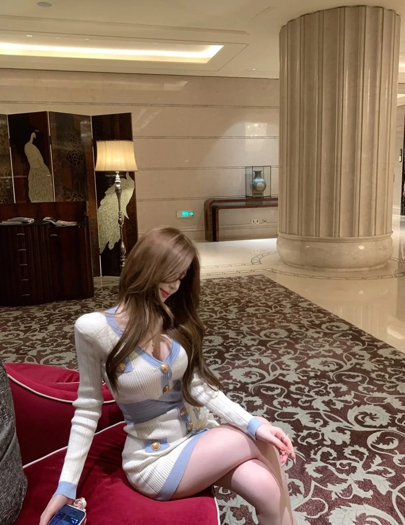 gái xinh trung quốc mặc váy ngắn 32