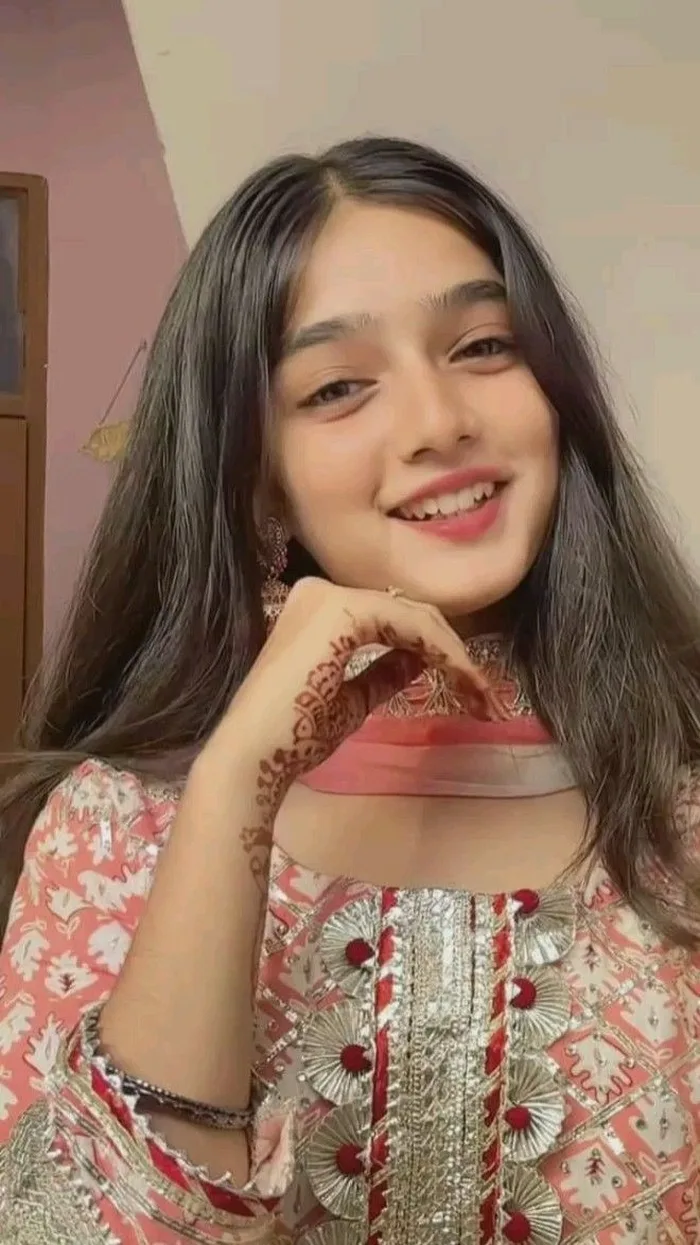 Girl Photo Simple 45